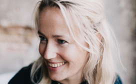 Als nieuwe CMO van KFC Northern Europe heeft Trix van der Vleuten grote plannen met de fastfoodketen. ‘Iedereen heeft een verhaal bij het bedrijf, maar die komen nu nog niet uit de verf.’ Wat vraagt dat van haar als leider?