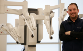 Nederlanders met leidinggevende functies bij tech-bedrijven in Silicon Valley geven inzicht in hun werk. Vandaag Maurice van Vugt (37), senior manager product engineering, imaging & intelligence bij Intuitive, een bedrijf dat medische hulpmiddelen maakt. ‘Iedereen in Silicon Valley is een beetje paranoïde.’