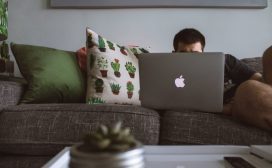 Met onze smartphone op zak en onbeperkt toegang tot internet zijn we altijd en overal bereikbaar. Handig, zou je zeggen. Maar continu ‘aan’ staan vreet energie. Wie zo nu en dan offline gaat, is daarna weer veel productiever. En dat is nog maar één reden waarom je als leidinggevende medewerkers buiten kantooruren beter zo veel mogelijk met rust kunt laten.