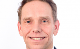 als bezitter en verwerker van een grote hoeveelheid persoonsgegevens wordt de NS ook nauwlettend gevolgd op privacyvlak. Aan Chief Privacy Officer Udo Oelen de taak om te zorgen dat dat zorgvuldig gebeurt.