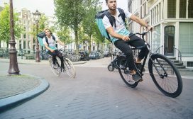 Deliveroo 7 van MT