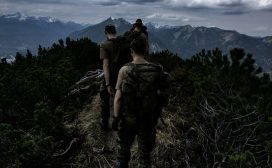 Yoga, militairen, yogadocent, defensie